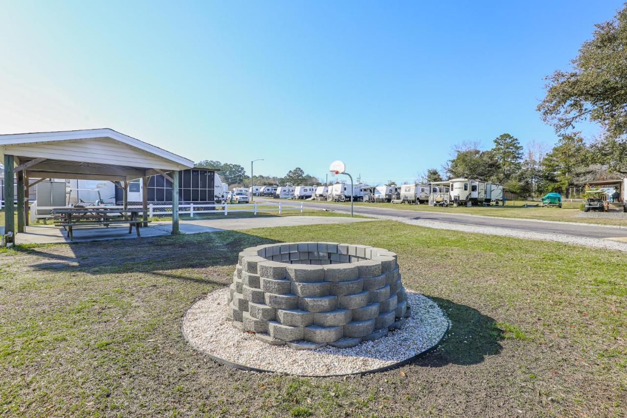 Model Home Near Camp Lejeune With Water View Sneads Ferry Exterior foto